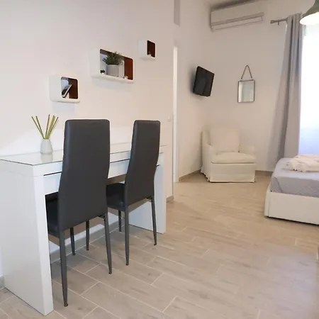 Unique Luxury Apartment And Rooms Rome Exterior photo
