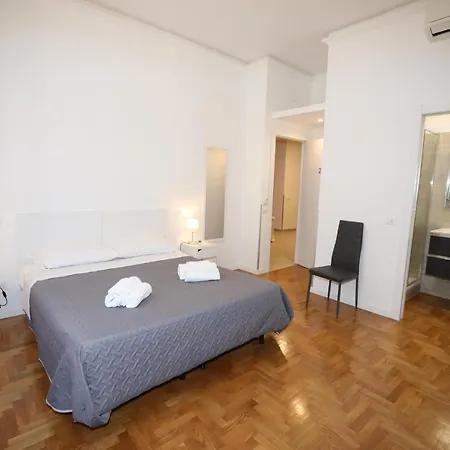 Unique Luxury Apartment And Rooms Rome Exterior photo